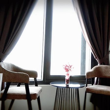 Tropicana Suite@Jalan Macalister George Town Exterior photo
